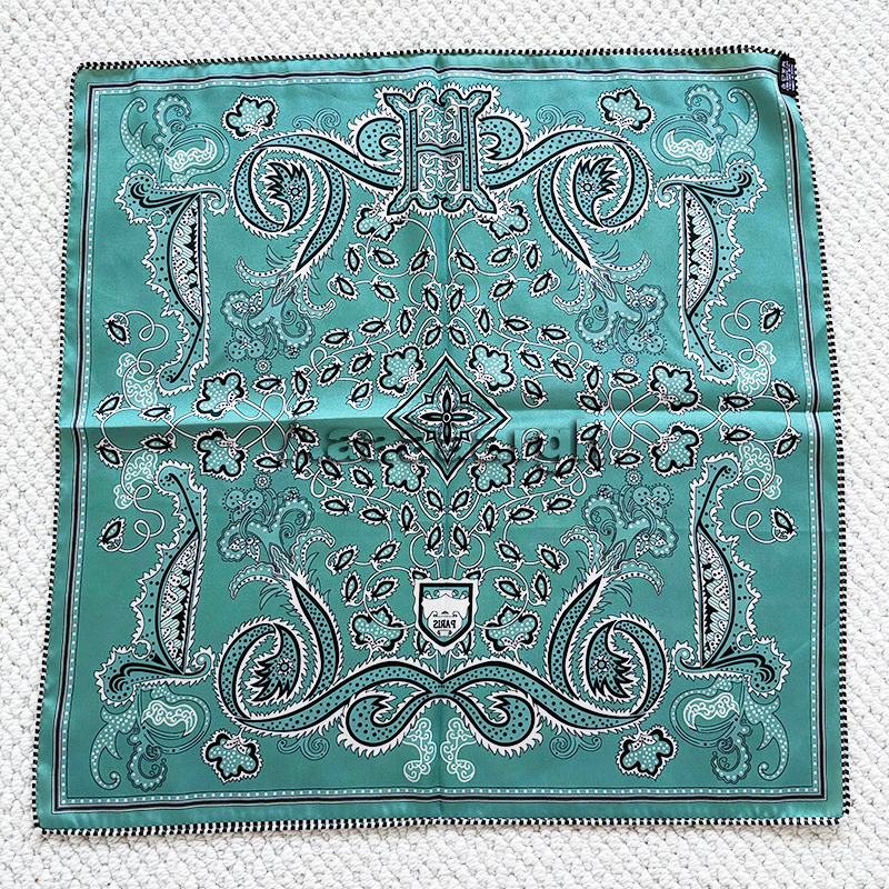 Double Faced Silk Twill Scarf  - Luxury Bags Hong Kong reseña y precio