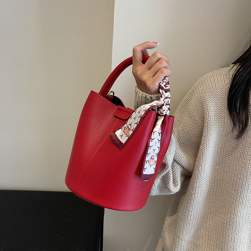 Red PU Bucket Shoulder and Cro - Luxury Bags In Sale reseña y precio