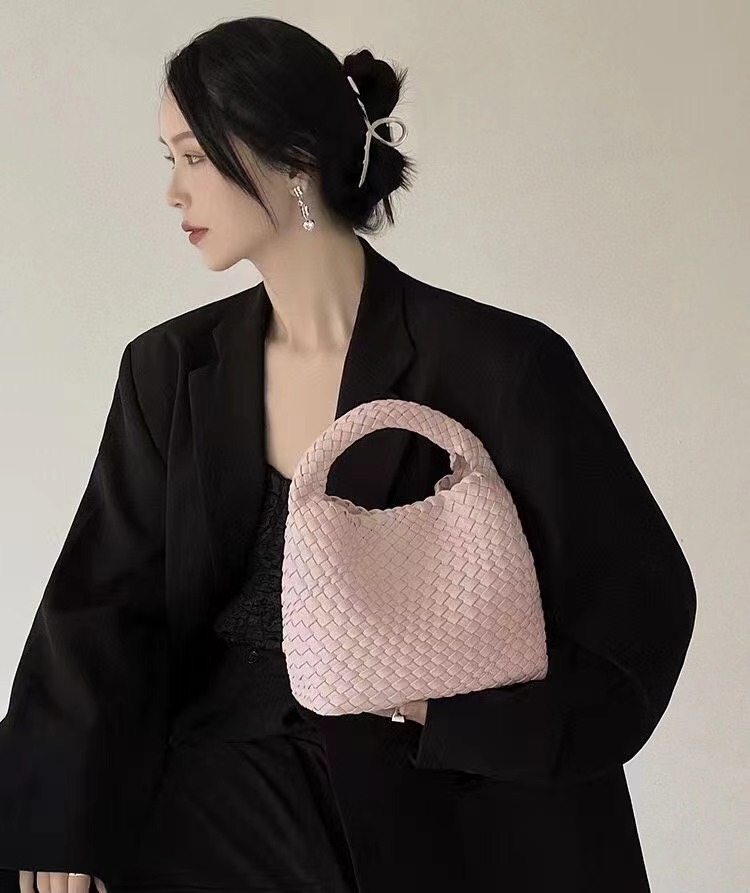 Designer luxury bag Woven tote - Luxury Bags Price reseña y precio