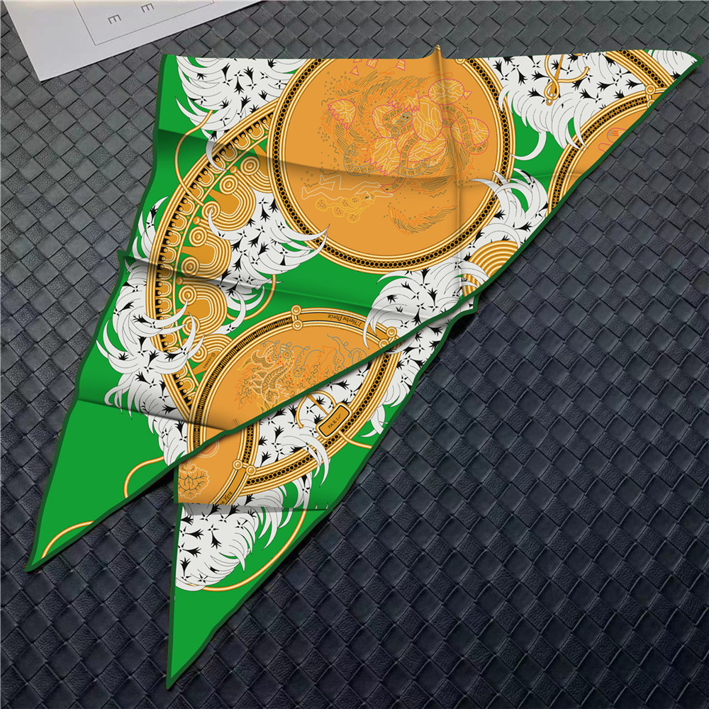 Triangle Silk Scarf Shawls Lux - Luxury Bags Hong Kong reseña y precio