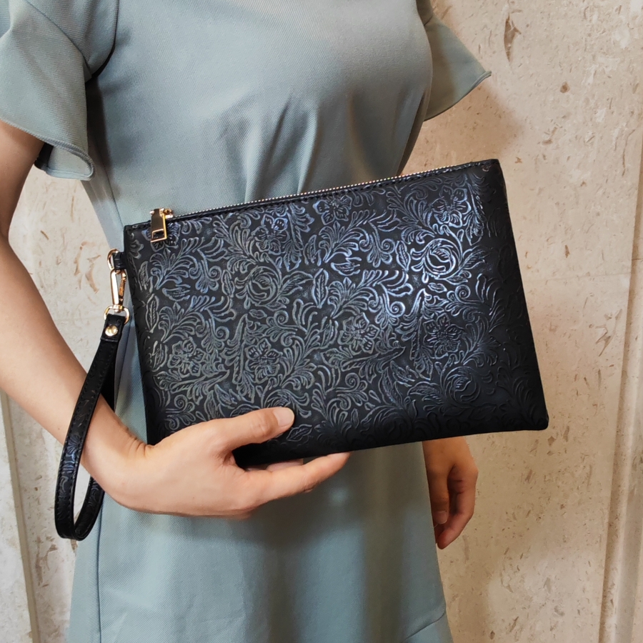 Vintage Relief patterned women - Wristlet Wallet Zipper reseña y precio