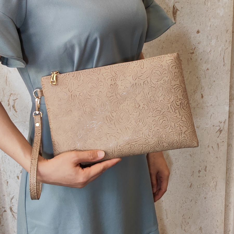 Vintage Relief patterned women - Wristlet Wallet Zipper reseña y precio