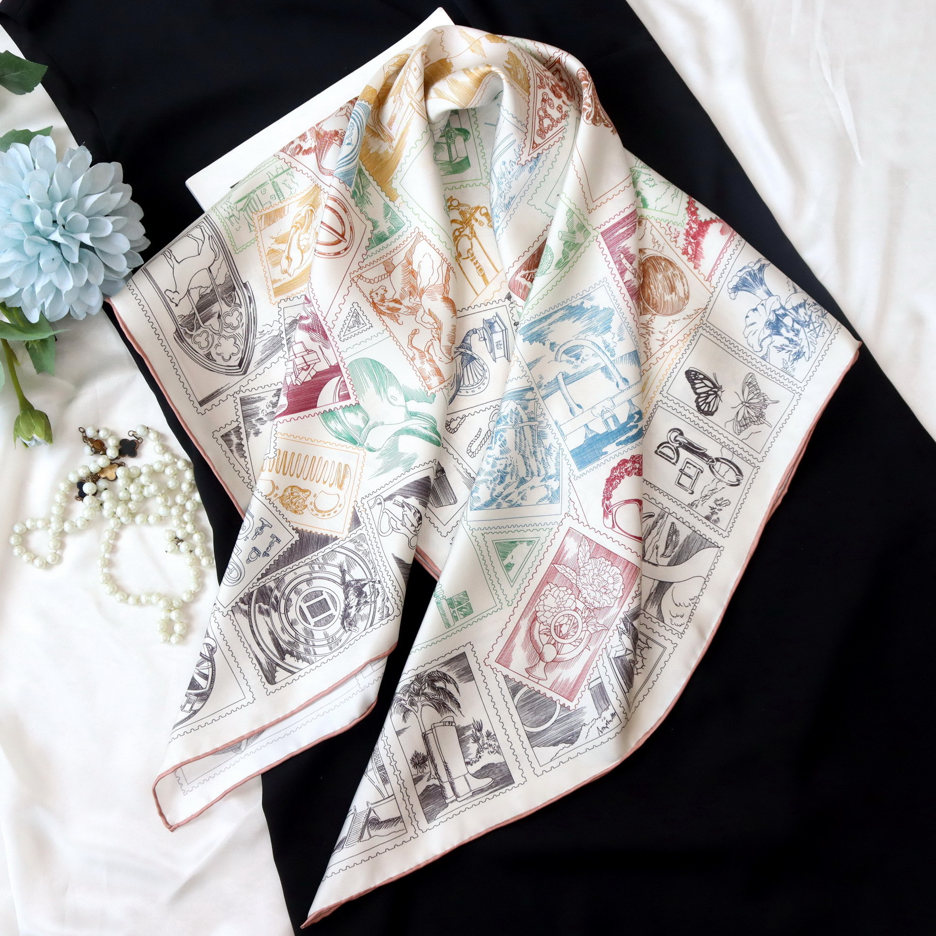 Twill Silk Scarf Luxury Design - Luxury Bags Hong Kong reseña y precio