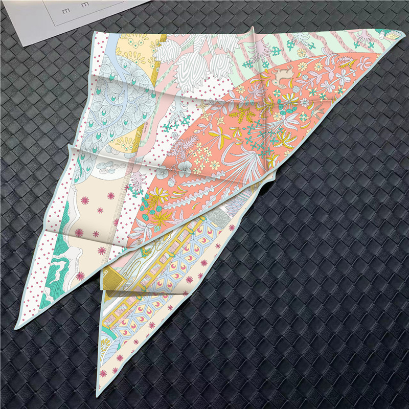 Silk Twill Scarf Triangle Shap - Luxury Bags Hong Kong reseña y precio