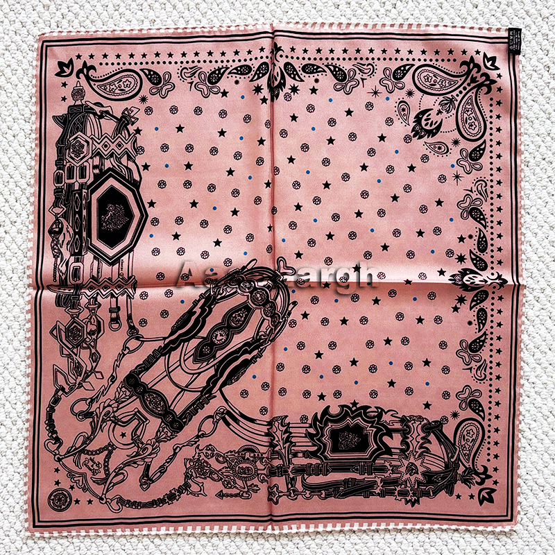 Double Faced Print Small Silk  - Luxury Bags Hong Kong reseña y precio